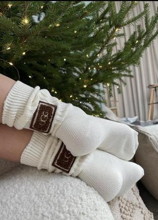 Носки высокие молочные в рубчик ugg 🤍 носки высокие в молочном цвете в рубчик ugg🤍🤎