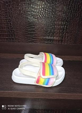 Шлепанцы босоножки