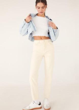 Джинси мом stradivarius