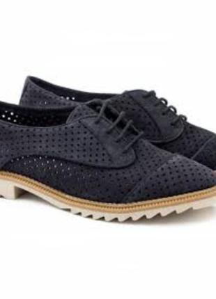Шкіряні туфлі оксфорди від clarks