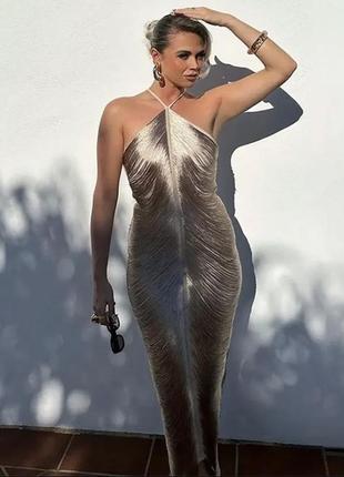 Платье серебряное