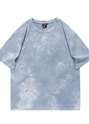 Футболки багато кольорів