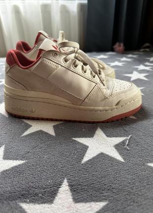 Кроссовки adidas
