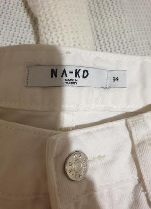 Белые джинсы классические трубы