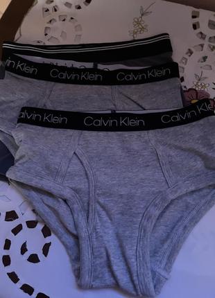 Трусики  не хлопчика фірми calvin klein(оригінал)