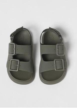 Босоніжки zara, дітячи