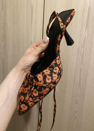 Туфлі asos