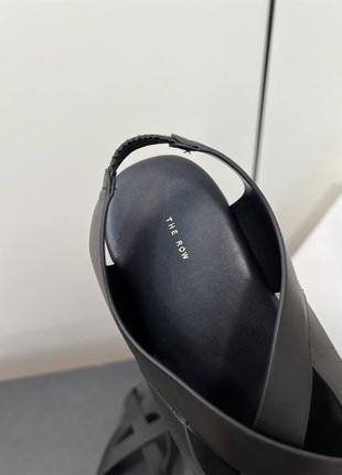 Сандалии the row черные бежевые