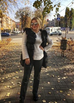 Мехова жилетка