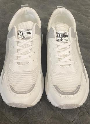 Літні кросівки elite