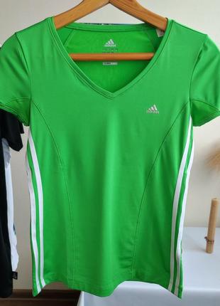 Жіноча футболка adidas