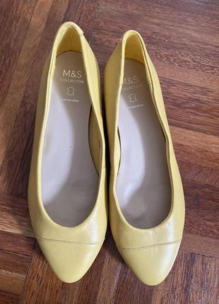 Новые кожаные туфли лодочки с мемори стелькой m&s collection 4 3798 🇬🇧