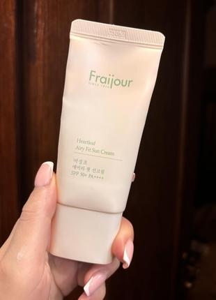 Сонцезахисний крем heartleaf airy fit sun cream spf 50+ fraijour 5