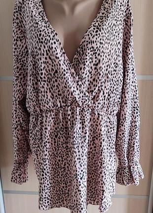 Блуза на запах и на резинке по талии