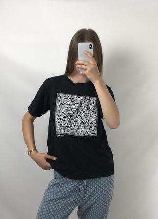 Uniqlo x keith haring футболка