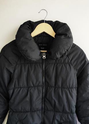 Жіноча чорна демісезонна куртка gate woman4 фото