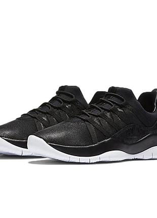 Кроссовки nike jordan p.36 (23,5см) оригинал! новые.