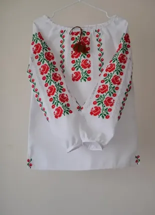 Вишиванка для дівчинки 6-7 років.