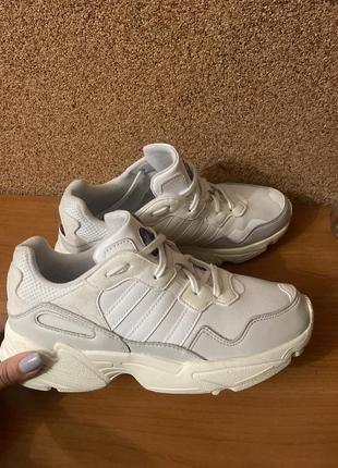 Кросівки adidas