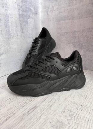 Повсякденні жіночі кросівки6 фото