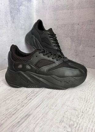 Повсякденні жіночі кросівки4 фото