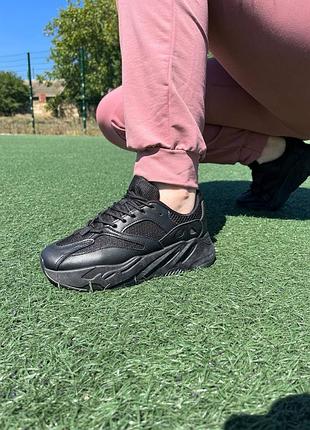 Повсякденні жіночі кросівки8 фото