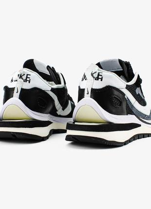 Мужские кроссовки sacai x nike vaporwaffle black/white9 фото