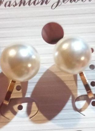 Невеликі кліпси (без проколювання) сережки сережки золотистий метал пр-во корея 1 перлинка