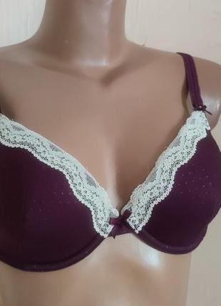 Красивый бюст