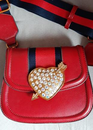 Клатч красный