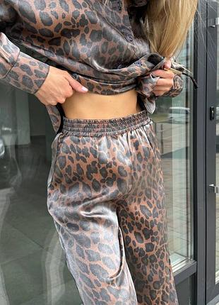 Костюм брючный женский на каждый день леопардовый