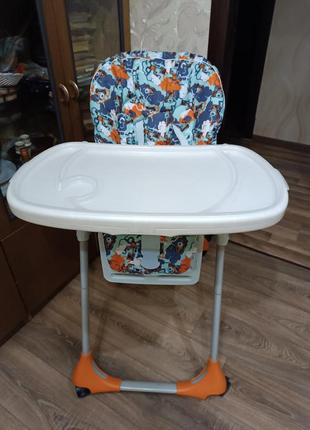 Продам кресло для кормления chicco