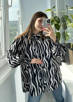 Красива чорно-біла блуза на ґудзиках 1+1=3