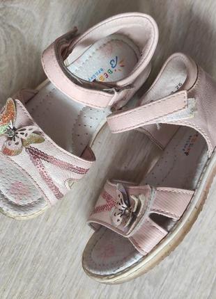 Босоніжки босоніжки сандалі