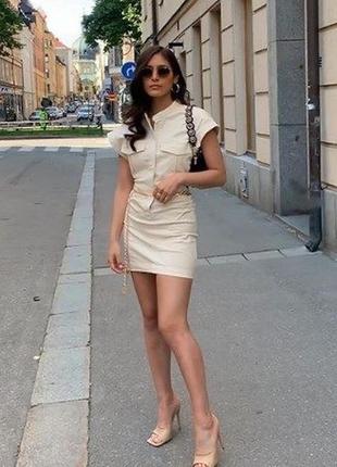 Короткое джинсовое платье по фигуре zara