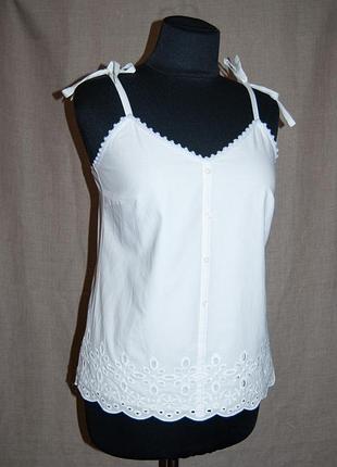 Блуза з вишивкою comma