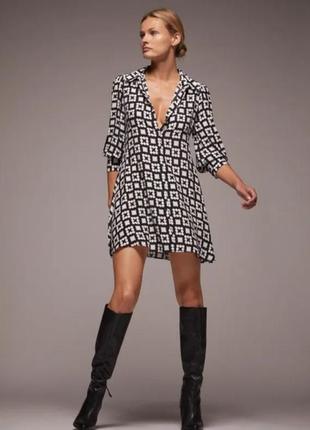 Красиве мініплаття zara