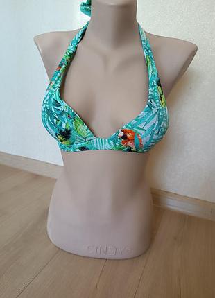 Верх купальника calzedonia /ексклюзивний топ для купання/ природа