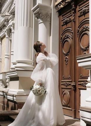 Продам весільну сукню