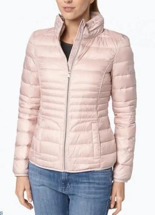 Жіноча легка куртка пух бренду esprit