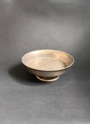 Икорница мнц