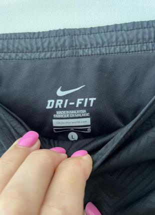 Спортивні шорти nike3 фото
