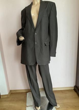 Коричневый деловой костюм в полоску/xl- xxl/ brend jean carriere шерсть 80%
