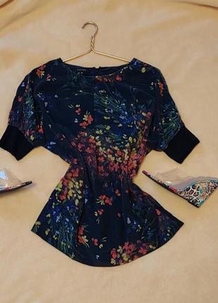 Блузка блуза шовк escada