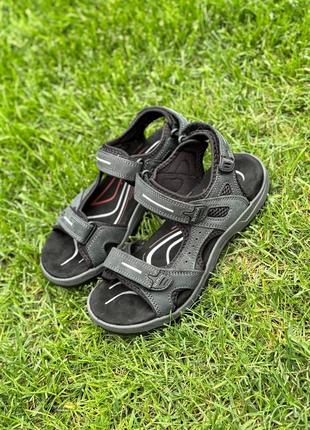 Чоловічі босоніжки