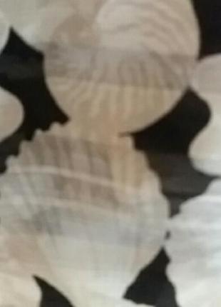 Ошатна блуза вільного крою бежевого і чорного кольору. принт мушлі.комбінований шифон.10 фото