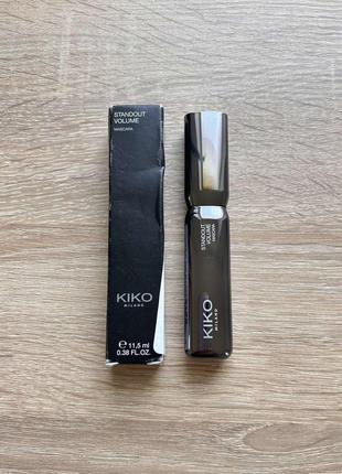 Ушь для ресниц kiko milano standout volume mascara black, черная