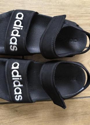Сандалі босоніжки adidas p.29 устілка 19 см.