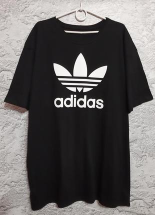 Стильна трендова футболка великого розміру від 46 до 76