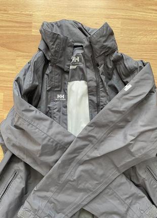 Курточка весна,осень.ветровка helly hansen